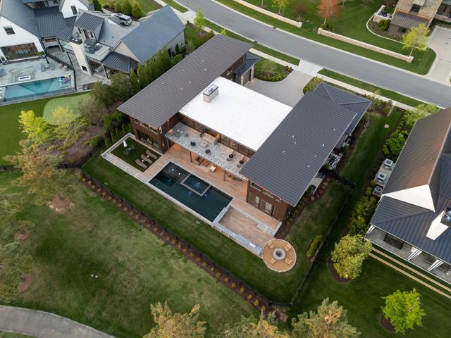 8005 Backwoods Dr, College Grove, TN 37046