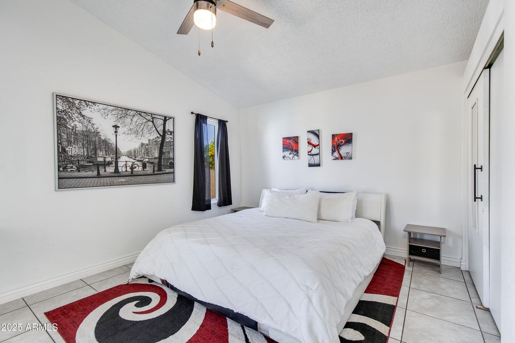 Image 10 of property listing at 8750 E CULVER Street, Scottsdale, AZ 85257