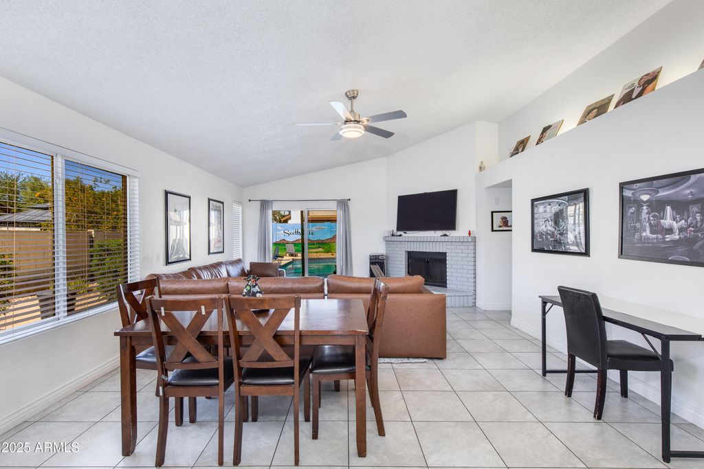 Image 5 of property listing at 8750 E CULVER Street, Scottsdale, AZ 85257