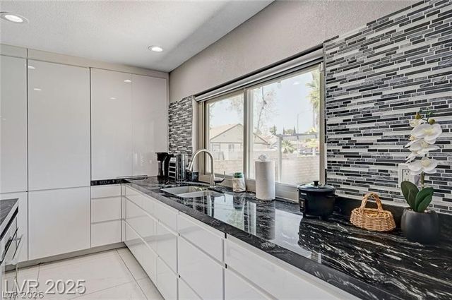 6352 Peppermill Drive, Las Vegas, NV 89146