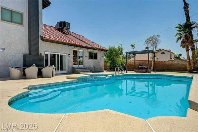 6352 Peppermill Drive, Las Vegas, NV 89146