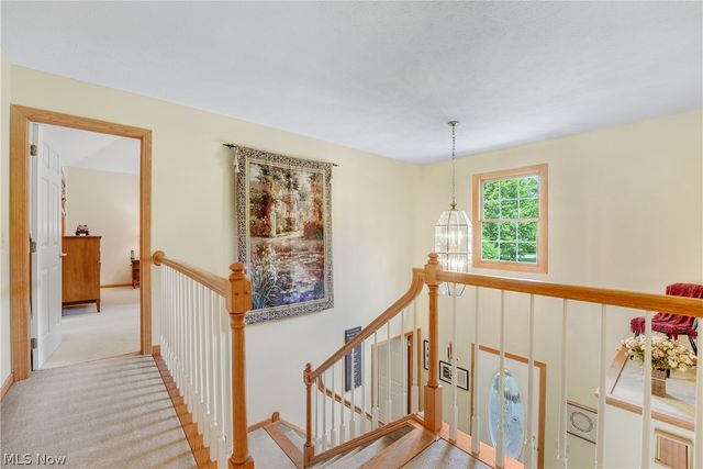 17800 Settlers Trail, Chagrin Falls, OH 44023
