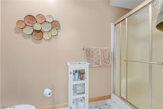 17800 Settlers Trail, Chagrin Falls, OH 44023