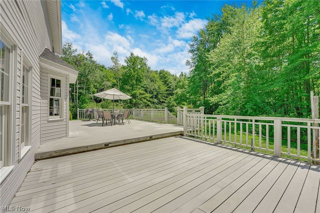 17800 Settlers Trail, Chagrin Falls, OH 44023