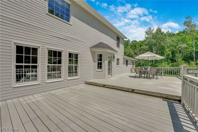 17800 Settlers Trail, Chagrin Falls, OH 44023