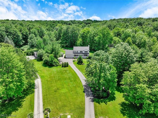 17800 Settlers Trail, Chagrin Falls, OH 44023