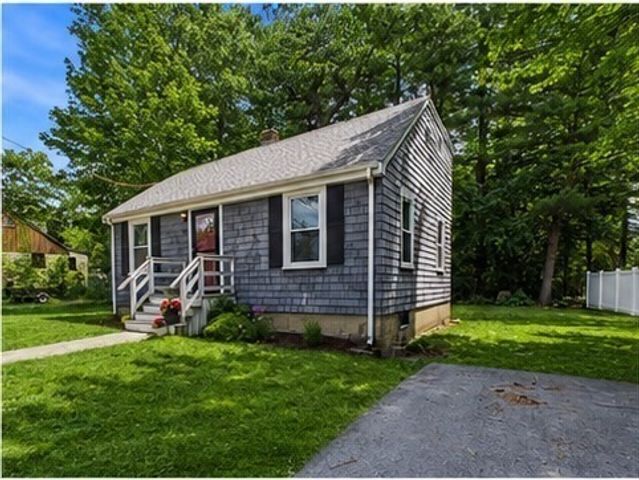 198 Pond St., Rockland, MA 02370
