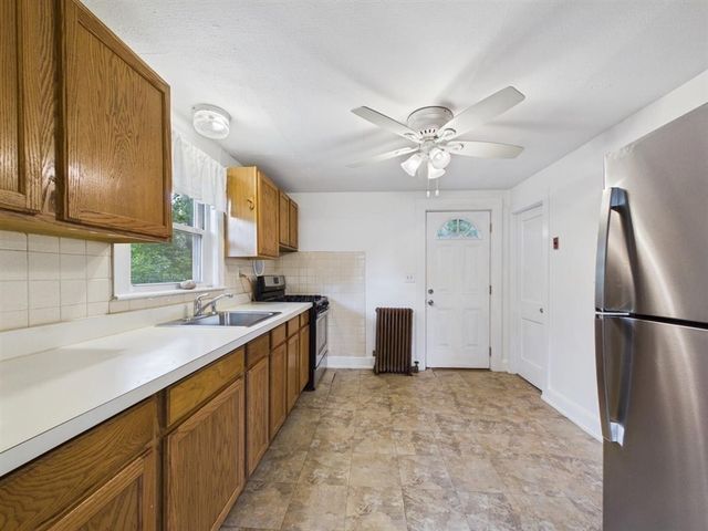 198 Pond St., Rockland, MA 02370