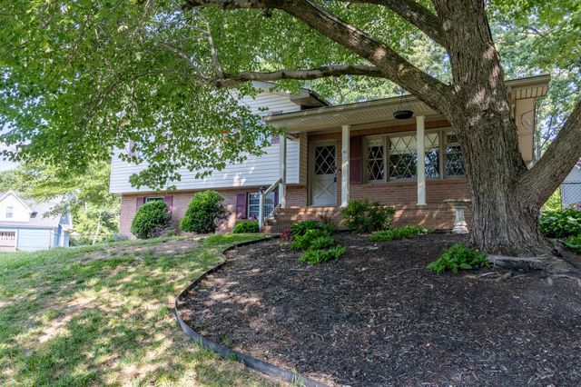 901 Spurling Drive, Hixson, TN 37343