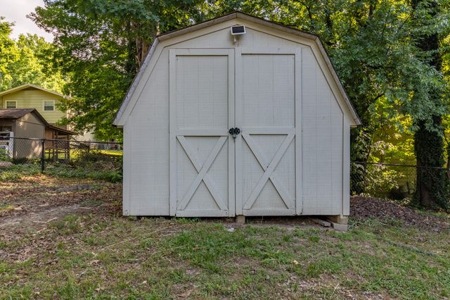 901 Spurling Drive, Hixson, TN 37343
