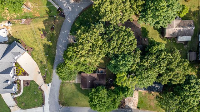 901 Spurling Drive, Hixson, TN 37343