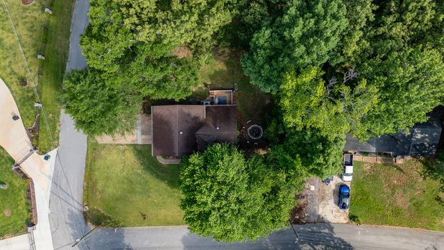 901 Spurling Drive, Hixson, TN 37343