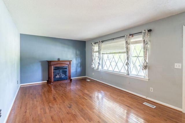 901 Spurling Drive, Hixson, TN 37343