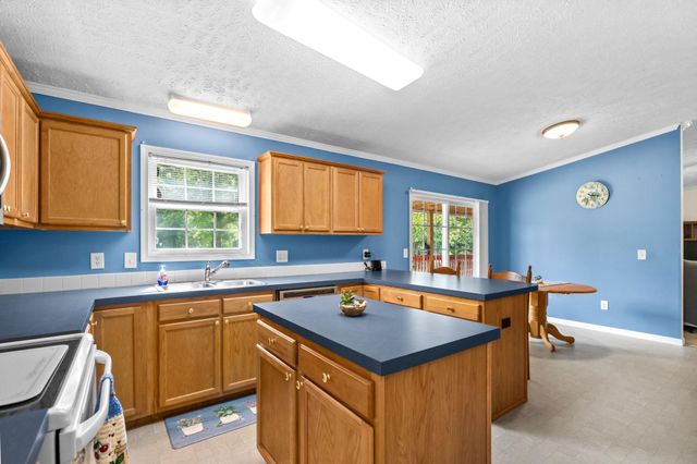 2161 Eastwoods Dr., Conway, SC 29526