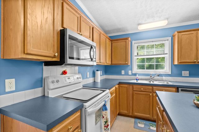 2161 Eastwoods Dr., Conway, SC 29526