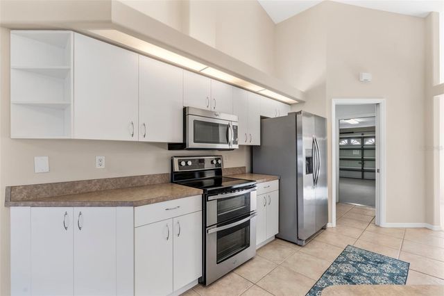 4542 35TH AVENUE CIRCLE E, Palmetto, FL 34221