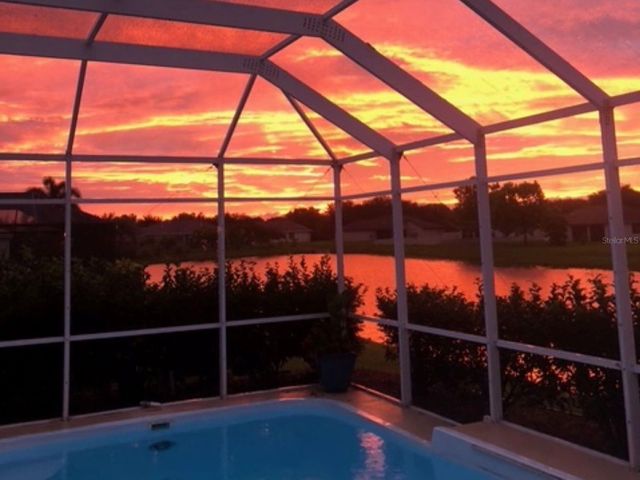 4542 35TH AVENUE CIRCLE E, Palmetto, FL 34221