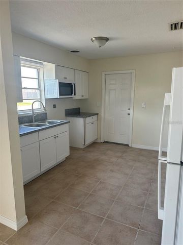6712 S JUANITA STREET A, Tampa, FL 33616