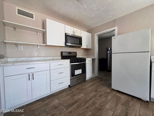 1620 S Santa Rita Avenue, Tucson, AZ 85713