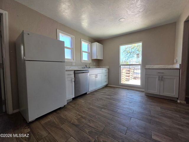 1620 S Santa Rita Avenue, Tucson, AZ 85713