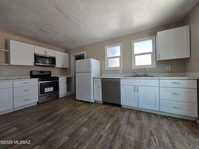 1620 S Santa Rita Avenue, Tucson, AZ 85713