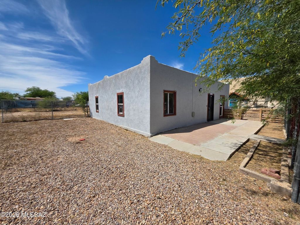 1620 S Santa Rita Avenue, Tucson, AZ 85713
