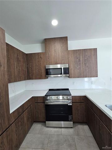 1200 Woodland Drive, Pharr, TX 78577