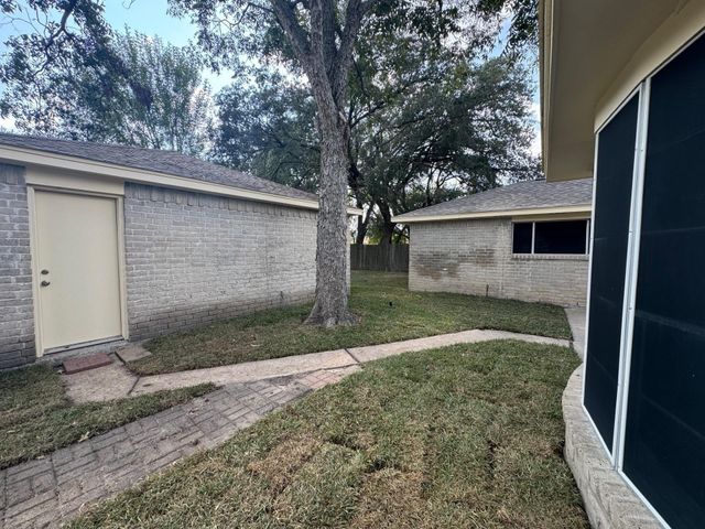 13703 Cologne Drive, Houston, TX 77065