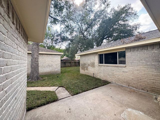 13703 Cologne Drive, Houston, TX 77065