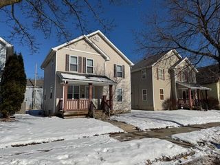 2476 W Garfield AVENUE, Milwaukee, WI 53205