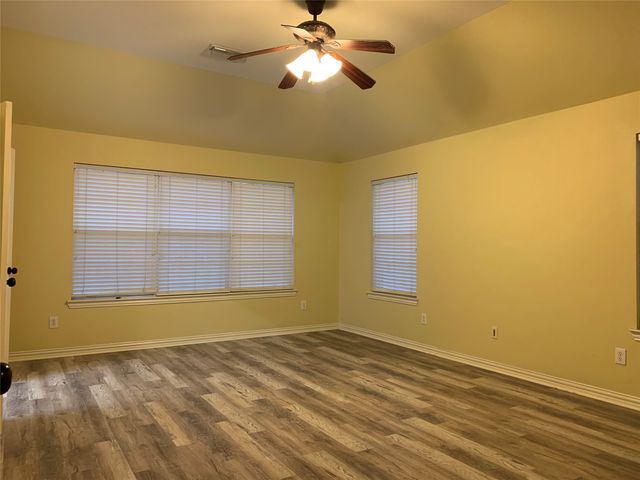 1313 Limestone Creek Drive, Keller, TX 76248