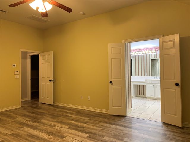 1313 Limestone Creek Drive, Keller, TX 76248