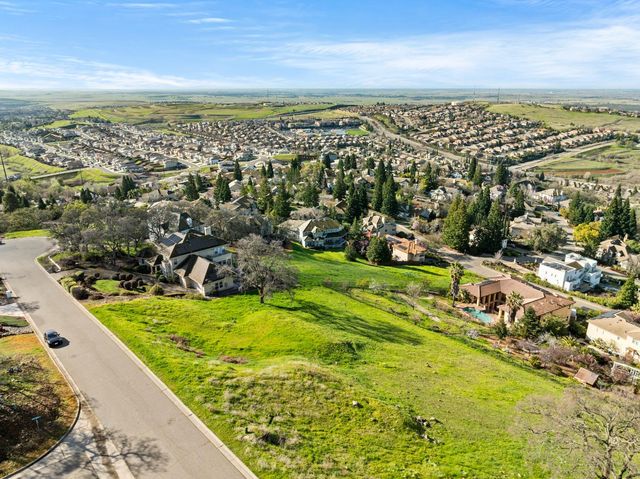 1520 Barcelona Dr, El Dorado Hills, CA 95762