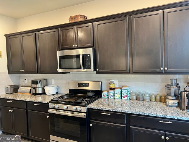 372 Layfield Drive, Jonesboro, GA 30238
