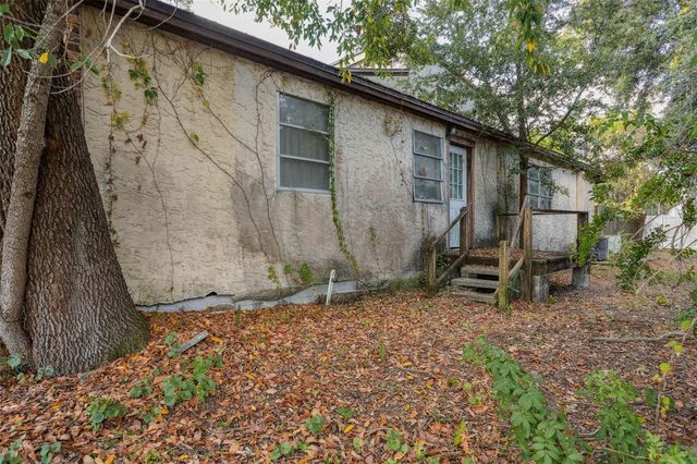 2509 EMMA CIRCLE, Tampa, FL 33614