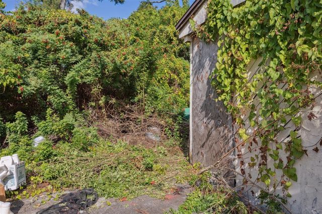 2509 EMMA CIRCLE, Tampa, FL 33614