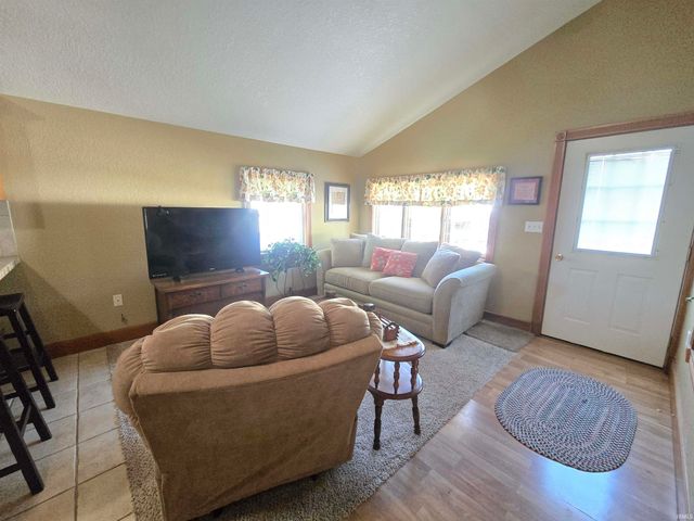 5879 W Lewis Street, Albion, IN 46701