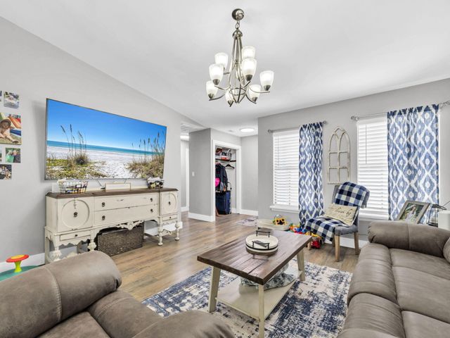 408 Joellen Lane, Fort Walton Beach, FL 32547