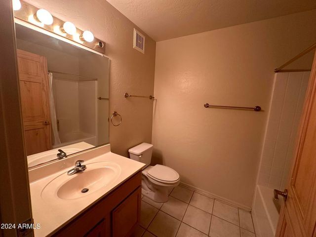 16715 E El Lago Boulevard Unit 214, Fountain Hills, AZ 85268