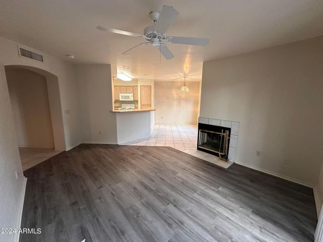16715 E El Lago Boulevard Unit 214, Fountain Hills, AZ 85268