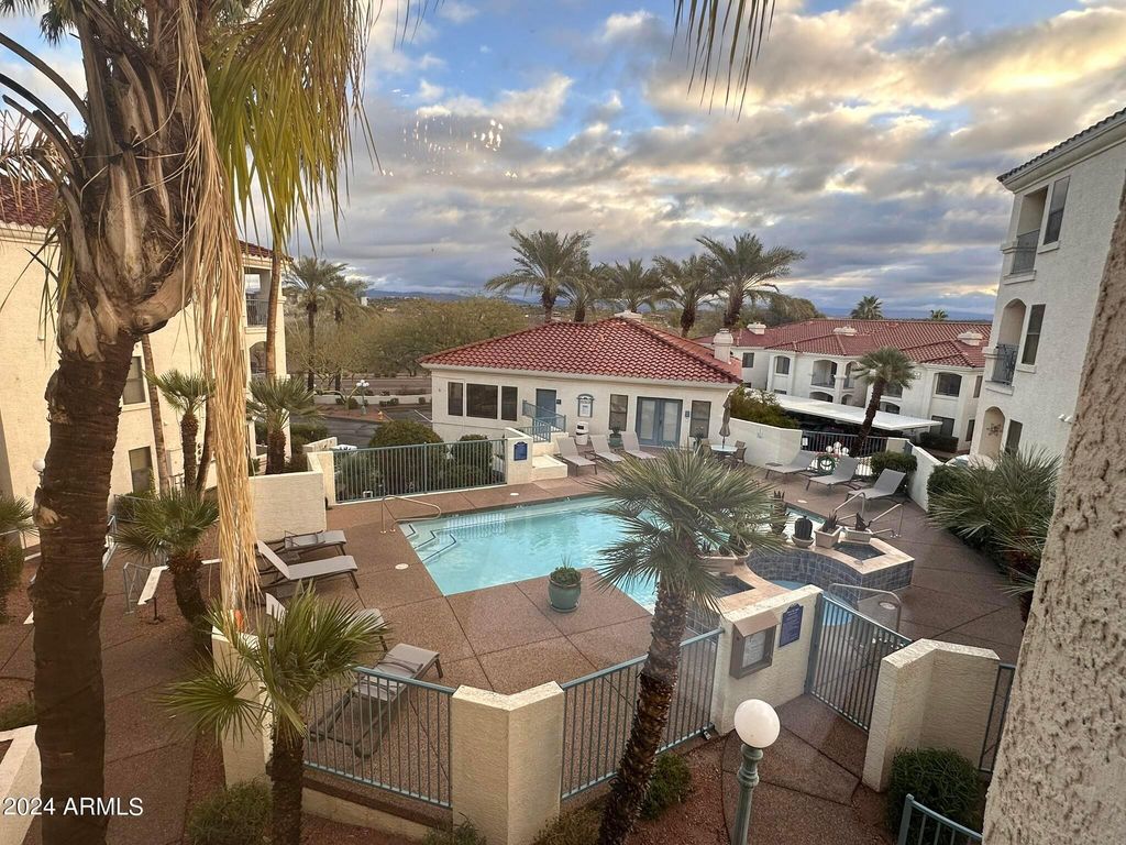 16715 E El Lago Boulevard Unit 214, Fountain Hills, AZ 85268