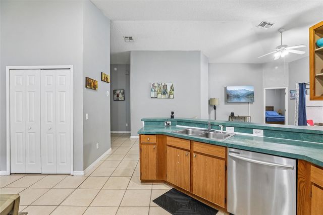 536 PINE CONE DRIVE, Davenport, FL 33897