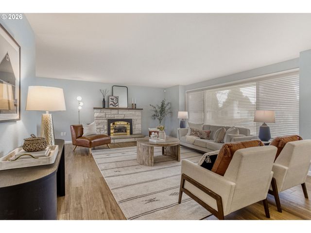 13039 Ne MORRIS St, Portland, OR 97230