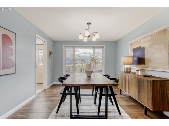 13039 Ne MORRIS St, Portland, OR 97230