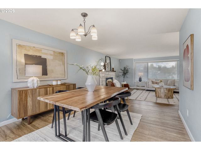 13039 Ne MORRIS St, Portland, OR 97230