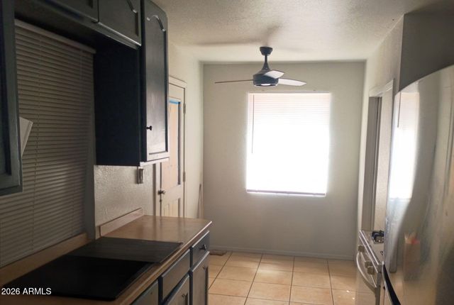 1757 E HIDALGO Avenue, Phoenix, AZ 85040