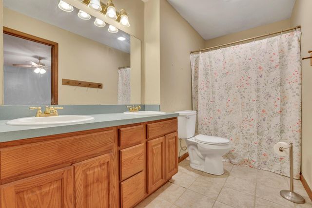 885 Hickory Road, Heath, OH 43056