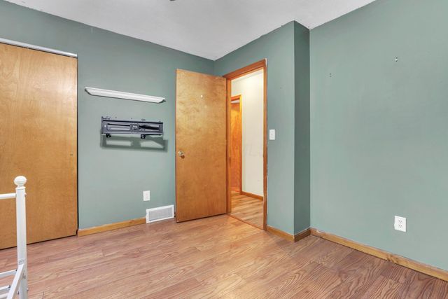 885 Hickory Road, Heath, OH 43056
