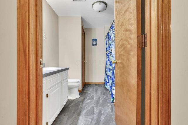 885 Hickory Road, Heath, OH 43056