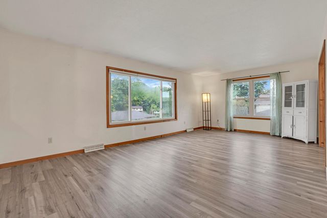 885 Hickory Road, Heath, OH 43056